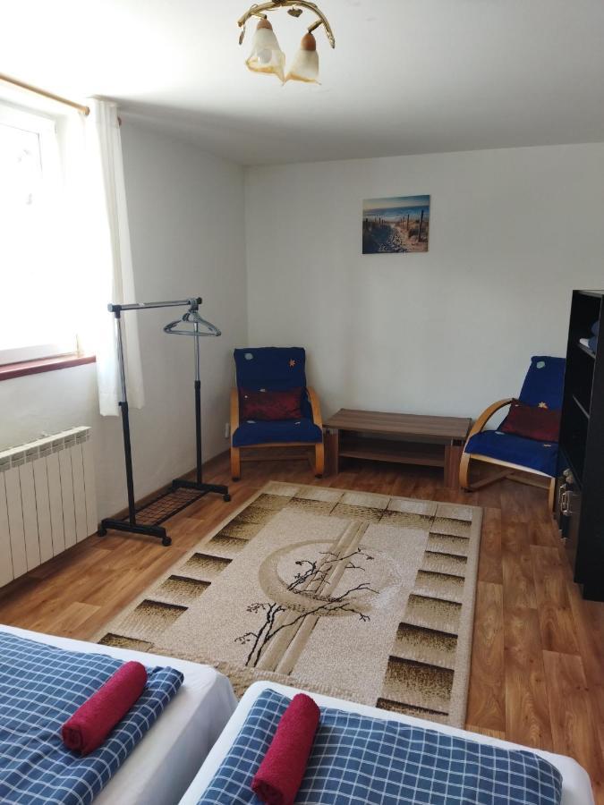 Lucky Cat Inn Nova Lesna